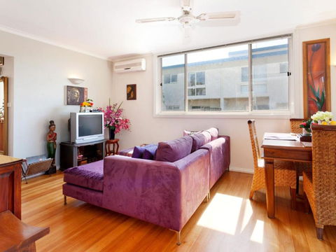 METRES TO THE BEACH MORNINGTON - Accommodation Port Macquarie 5