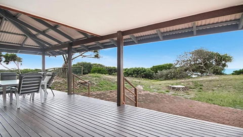 Absolute Beachfront At Hastings - Accommodation Port Macquarie 2