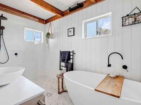 Rennies Retreat Bushland & Ocean Views - Accommodation Port Macquarie 6
