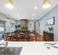 Three Sisters - Accommodation Port Macquarie