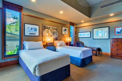 Yacht Club 19 Bijou De Mer 2 Buggies - Accommodation Port Macquarie 5