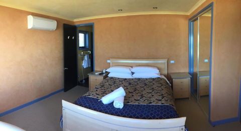 The Penthouse - Accommodation Port Macquarie 5