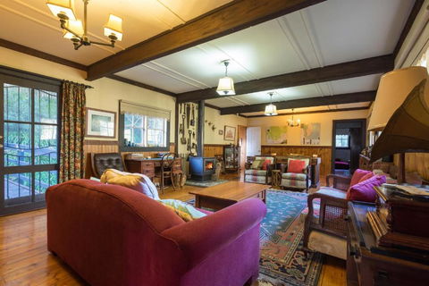 Walhalla Coach House - Accommodation Port Macquarie 6