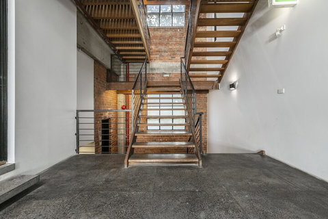 Fabulous Fitzroy Converted Warehouse - Accommodation Port Macquarie 3