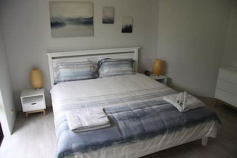 Warnbro Beach Family Accommodation - Accommodation Port Macquarie 0