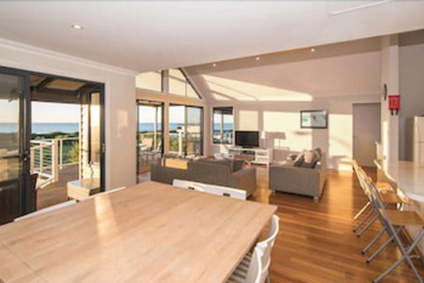 Jay's Beach House - Accommodation Port Macquarie 1