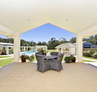 One Mile Mansion - Accommodation Port Macquarie