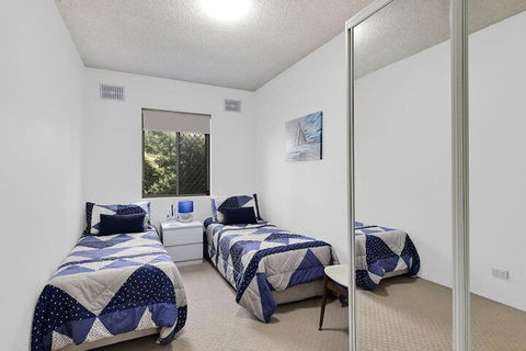 Dolphin Court 5 - Accommodation Port Macquarie 1