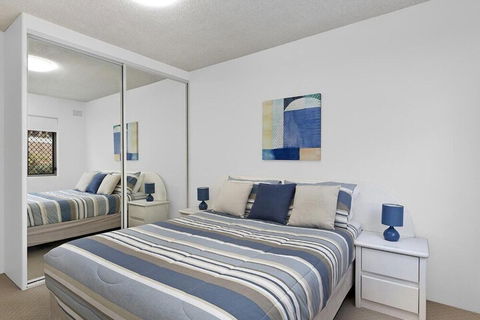 Dolphin Court 5 - Accommodation Port Macquarie 3