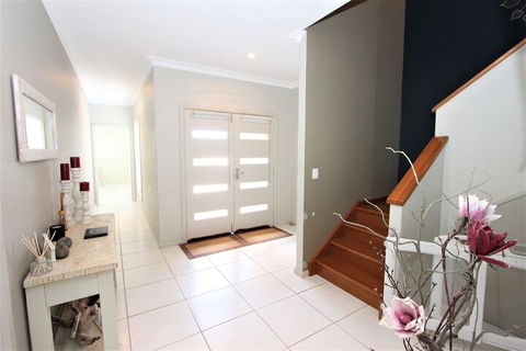 Riverview 2 - Accommodation Port Macquarie 2