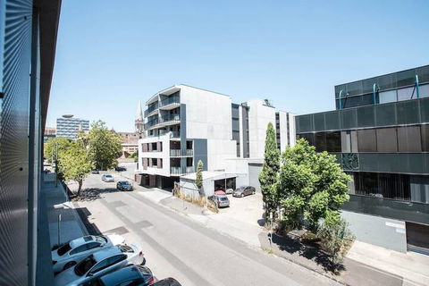 Stunning Bright Apartment At Hawthron/Glenferrie Station - Accommodation Port Macquarie 1