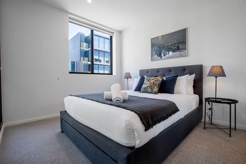 Stunning Bright Apartment At Hawthron/Glenferrie Station - Accommodation Port Macquarie 3