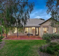 Shady Sheas - Accommodation Port Macquarie