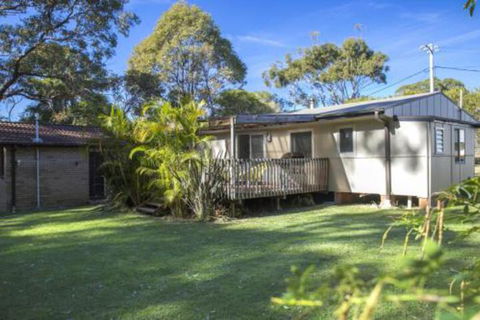 MOLLYMOOK BEACH COTTAGE - Accommodation Port Macquarie 6