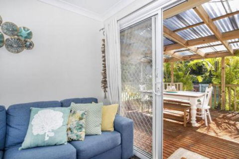 MOLLYMOOK BEACH COTTAGE - Accommodation Port Macquarie 1