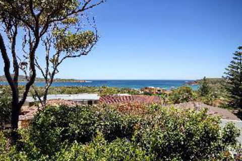 3 Bedroom House At Garuwa Street - Accommodation Port Macquarie 0