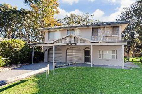 3 Bedroom House Bay Serene 15 Mistral Close - Accommodation Port Macquarie 1