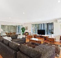 3 Bedroom House Bay Serene 15 Mistral Close - Accommodation Port Macquarie