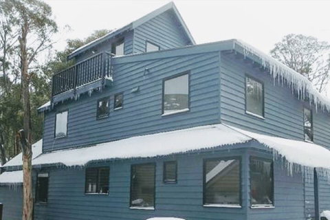 SNOWED INN Apartment - Accommodation Port Macquarie 1