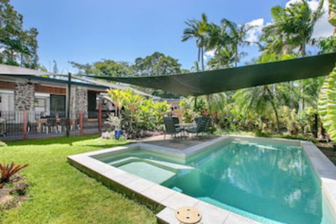 Tropical 3 Bedroom House, Pool Plus 4th Bedroom Bungalow - Accommodation Port Macquarie 0