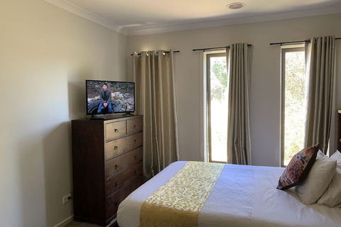 Apple House - Accommodation Port Macquarie 6
