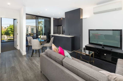 Caulfield North Executive - Accommodation Port Macquarie 3