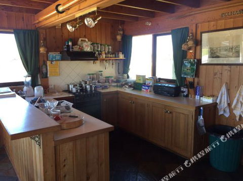 Donington - Accommodation Port Macquarie 4