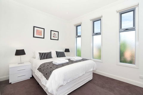Style In The Heart Of Caulfield - Accommodation Port Macquarie 0