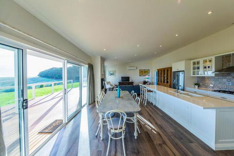 Coastal Lodge - Accommodation Port Macquarie 6
