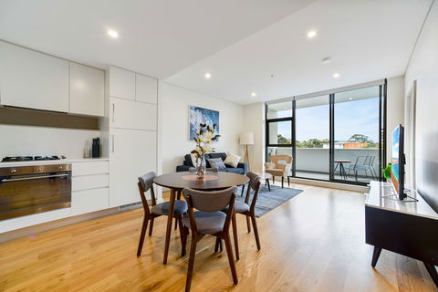 Modern Apartment Next To Largest Shopping Centre - Accommodation Port Macquarie 4