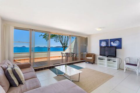 Casuarinas Unit 1 / 33 Soldiers Point Road - Accommodation Port Macquarie 0