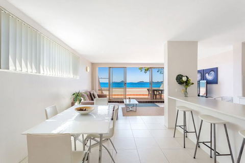 Casuarinas Unit 1 / 33 Soldiers Point Road - Accommodation Port Macquarie 1