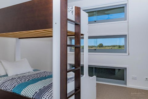 10 Sands Bvd - Accommodation Port Macquarie 4
