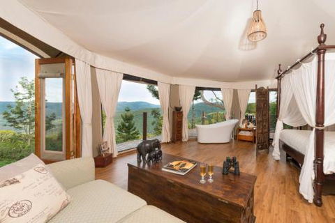 Clouds Safari - Accommodation Port Macquarie 0