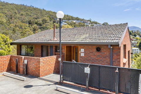 The Lookout - Accommodation Port Macquarie 4