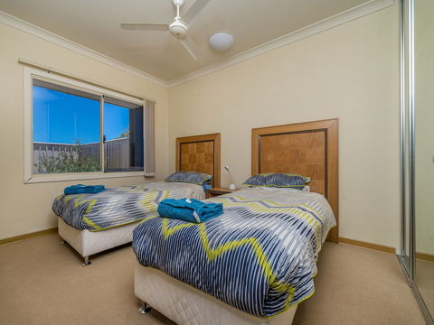 Seafront Unit 60 - Accommodation Port Macquarie 3