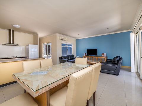 Seafront Unit 60 - Accommodation Port Macquarie 5