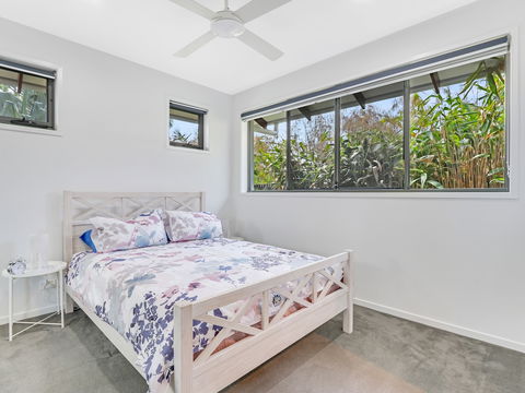 Adelong - Accommodation Port Macquarie 3