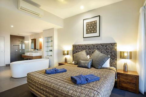 Oscars View Airlie Beach - Accommodation Port Macquarie 3