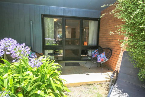 Cedar Holiday Units Apartment 3 - Accommodation Port Macquarie 6