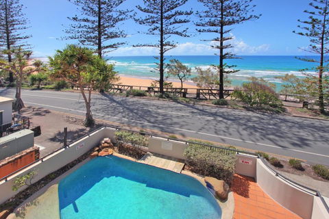 Unit 1 The Rocks 1746 David Low Coolum Beach 500 Bond - Accommodation Port Macquarie 3