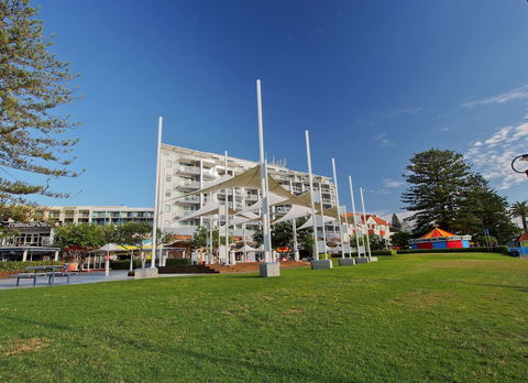 Oaks The Entrance Waterfront Suites - Accommodation Port Macquarie 6