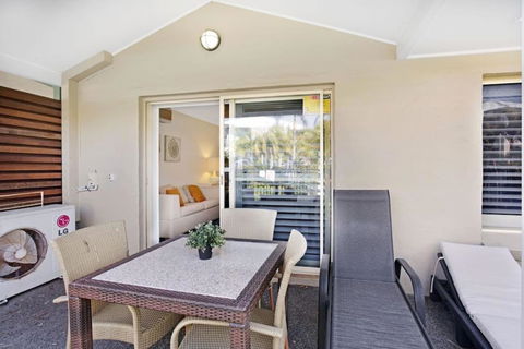 Pacific Blue Pool Spa & More Available In Complex! - Accommodation Port Macquarie 6