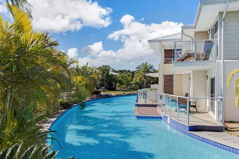 Pacific Blue Pool Spa & More Available In Complex! - Accommodation Port Macquarie 4
