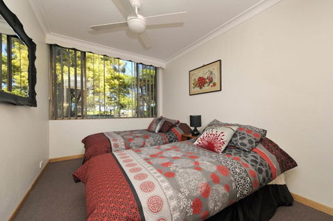 Gorgeous Harbourside! - Accommodation Port Macquarie 3