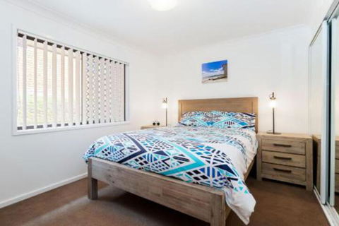 Kallaroo Street 3 Corlette - Accommodation Port Macquarie 3
