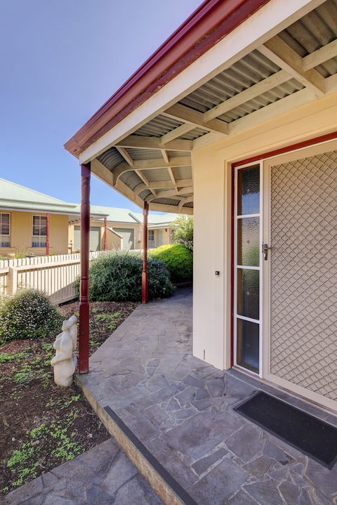 Avalon Cottage - Accommodation Port Macquarie 0