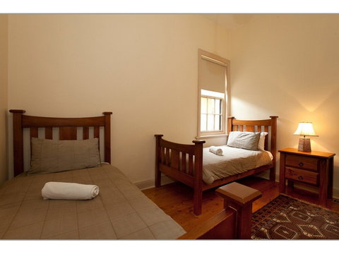 Fairholme Townhouse - Accommodation Port Macquarie 1