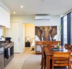 ON TOP of THE WORLD BEST VIEWS in MELBOURNE  - Accommodation Port Macquarie