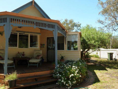 Lilys By The Lake Raymond Island Accommodation - Accommodation Port Macquarie 1